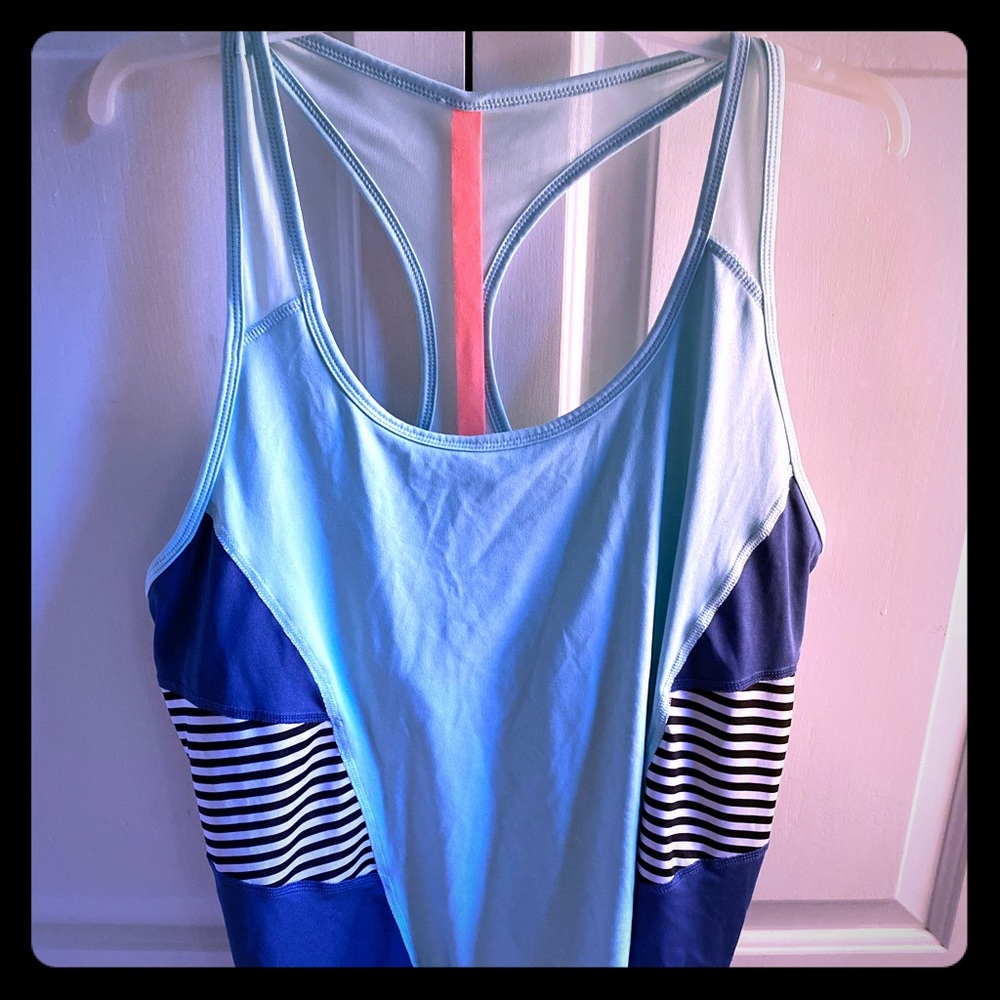 Champion - Sport Tank Top W/ Built In Bra (M)